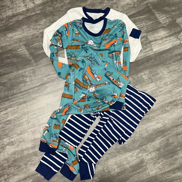 New Carters 4pc Dragon pjs - Picture 7 of 10